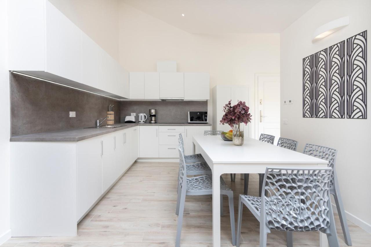 Kinsky Garden Apartments And Suites By Dwellfort Prague Luaran gambar