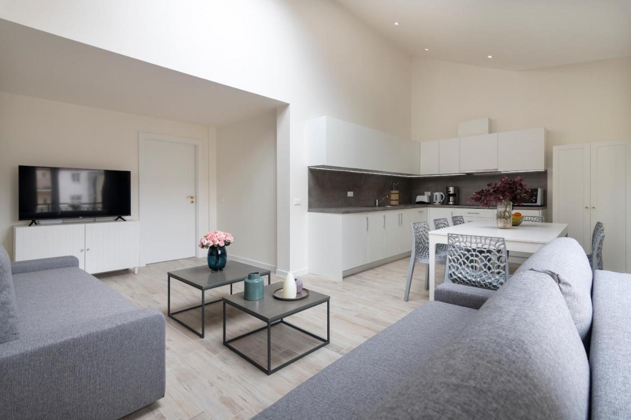 Kinsky Garden Apartments And Suites By Dwellfort Prague Luaran gambar