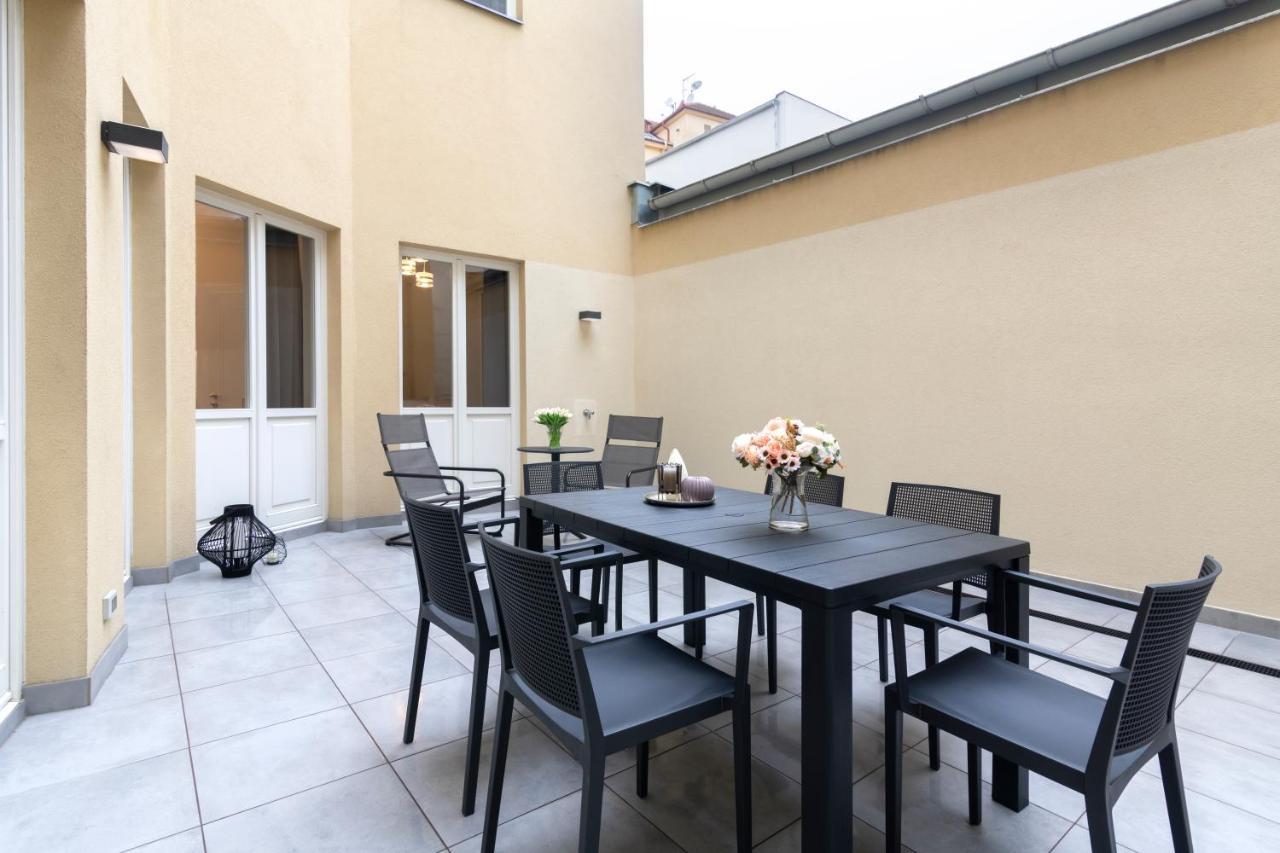 Kinsky Garden Apartments And Suites By Dwellfort Prague Luaran gambar