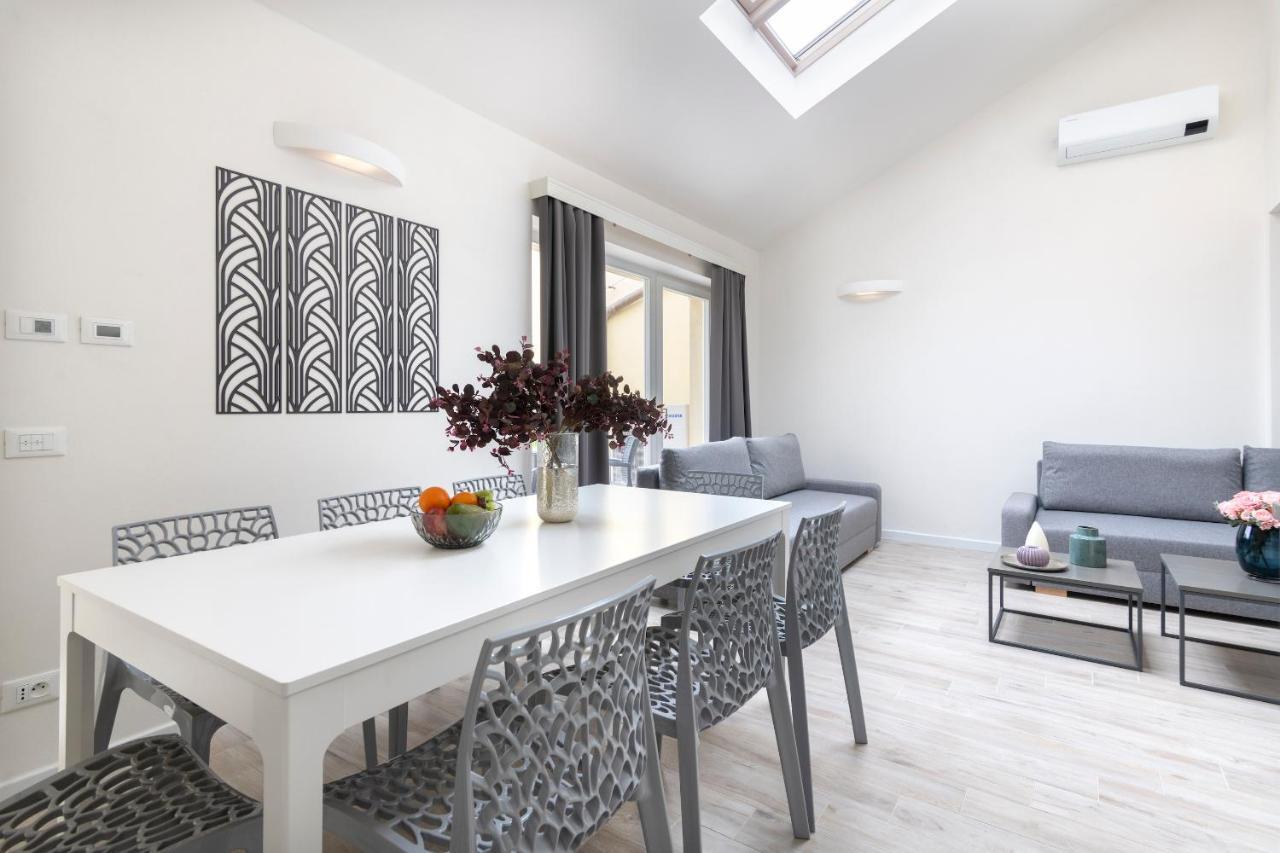 Kinsky Garden Apartments And Suites By Dwellfort Prague Luaran gambar