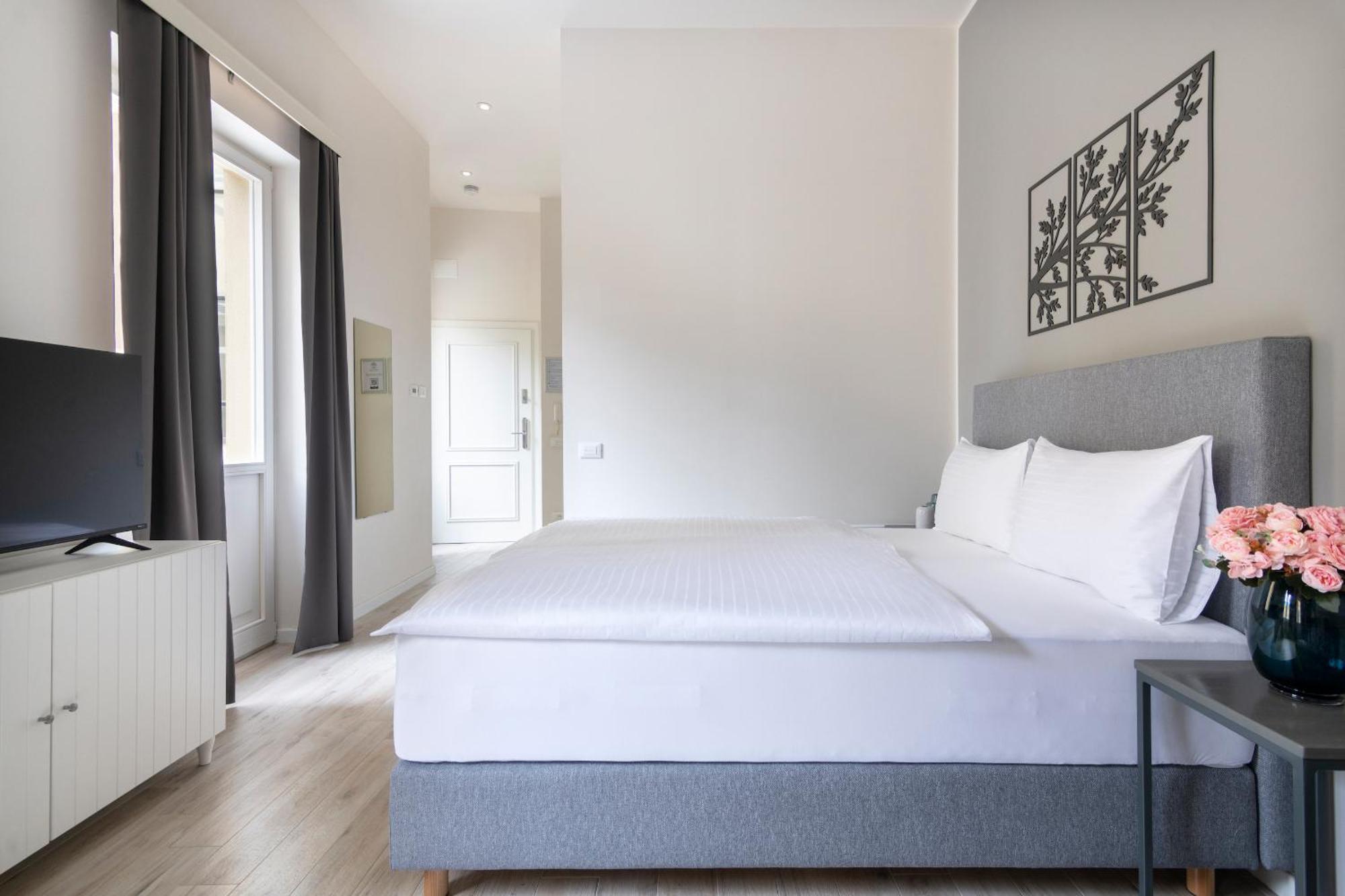 Kinsky Garden Apartments And Suites By Dwellfort Prague Luaran gambar