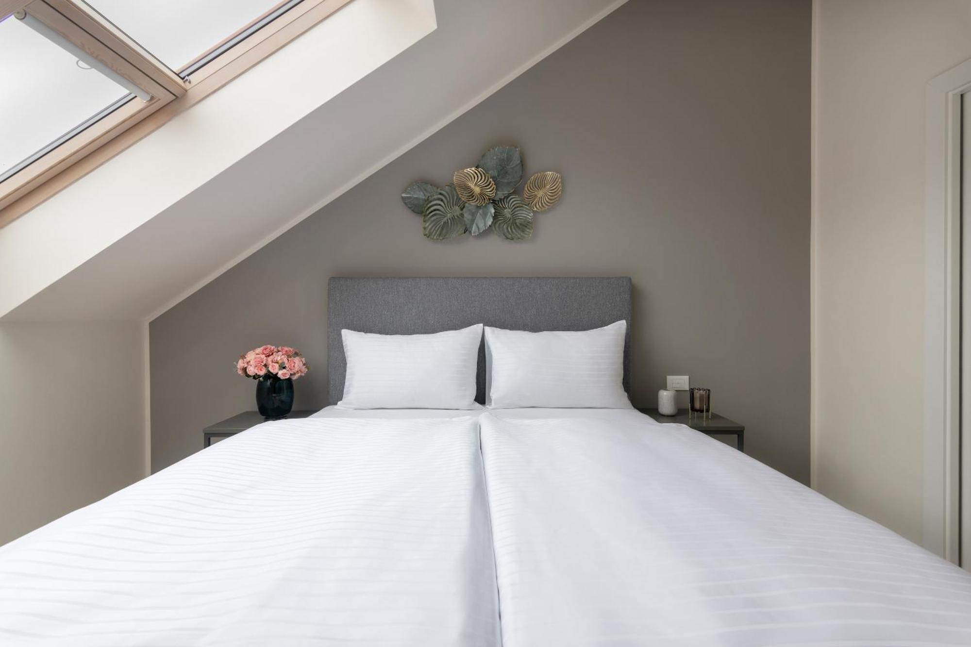 Kinsky Garden Apartments And Suites By Dwellfort Prague Luaran gambar
