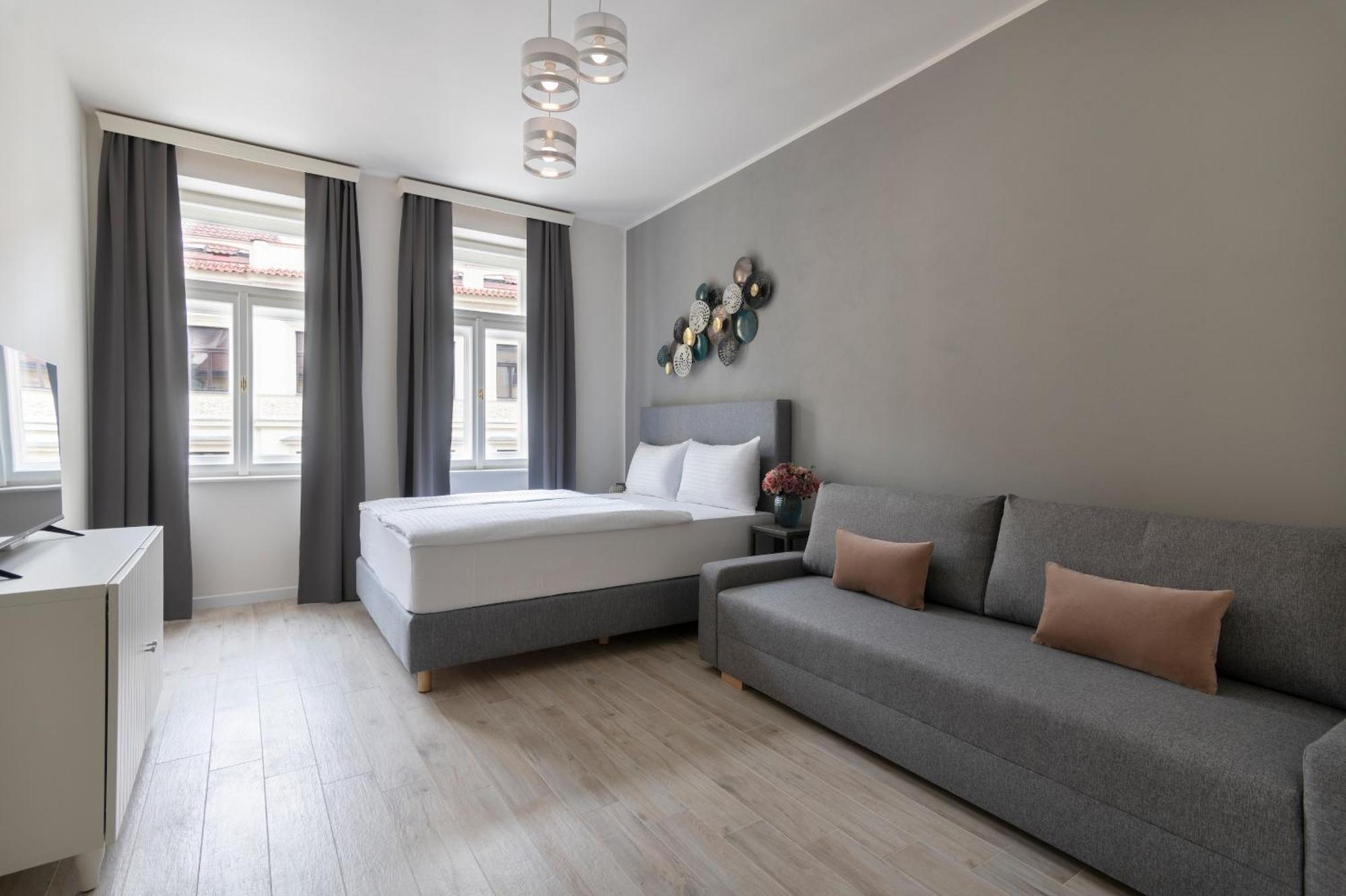 Kinsky Garden Apartments And Suites By Dwellfort Prague Luaran gambar