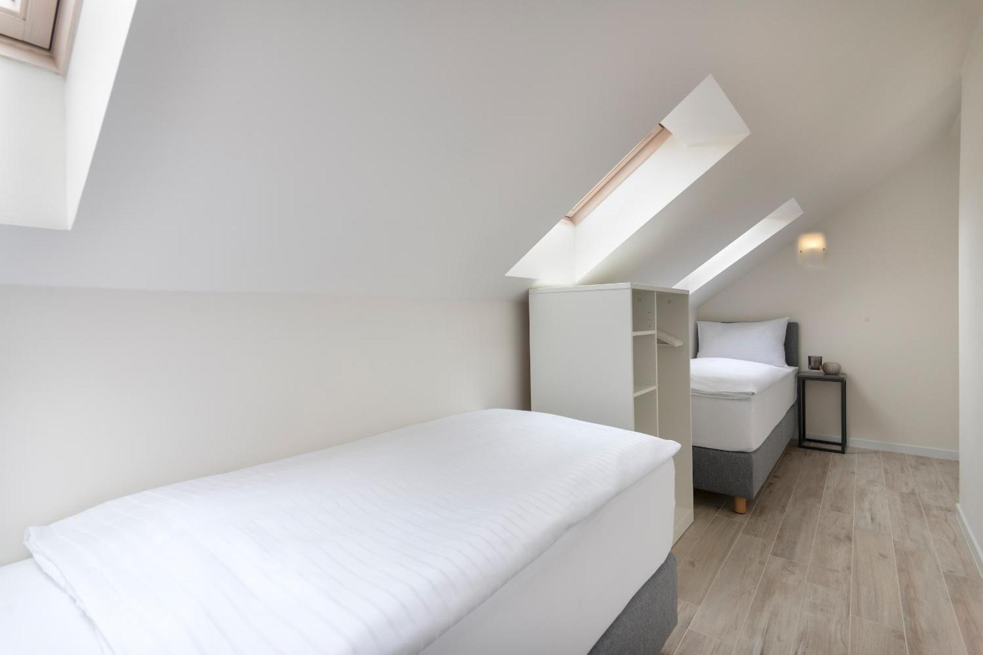 Kinsky Garden Apartments And Suites By Dwellfort Prague Bilik gambar